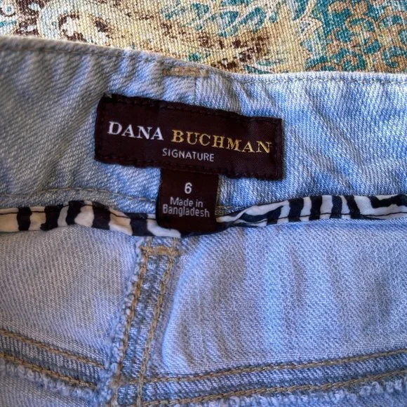 Dana Buchman Straight black label jeans light wash slight taper ankle size 6 - Picture 5 of 15